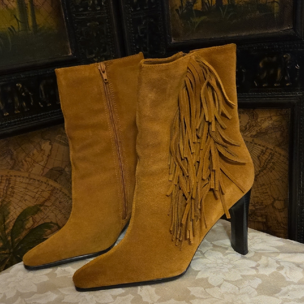Predictions Leather Fringe Boots